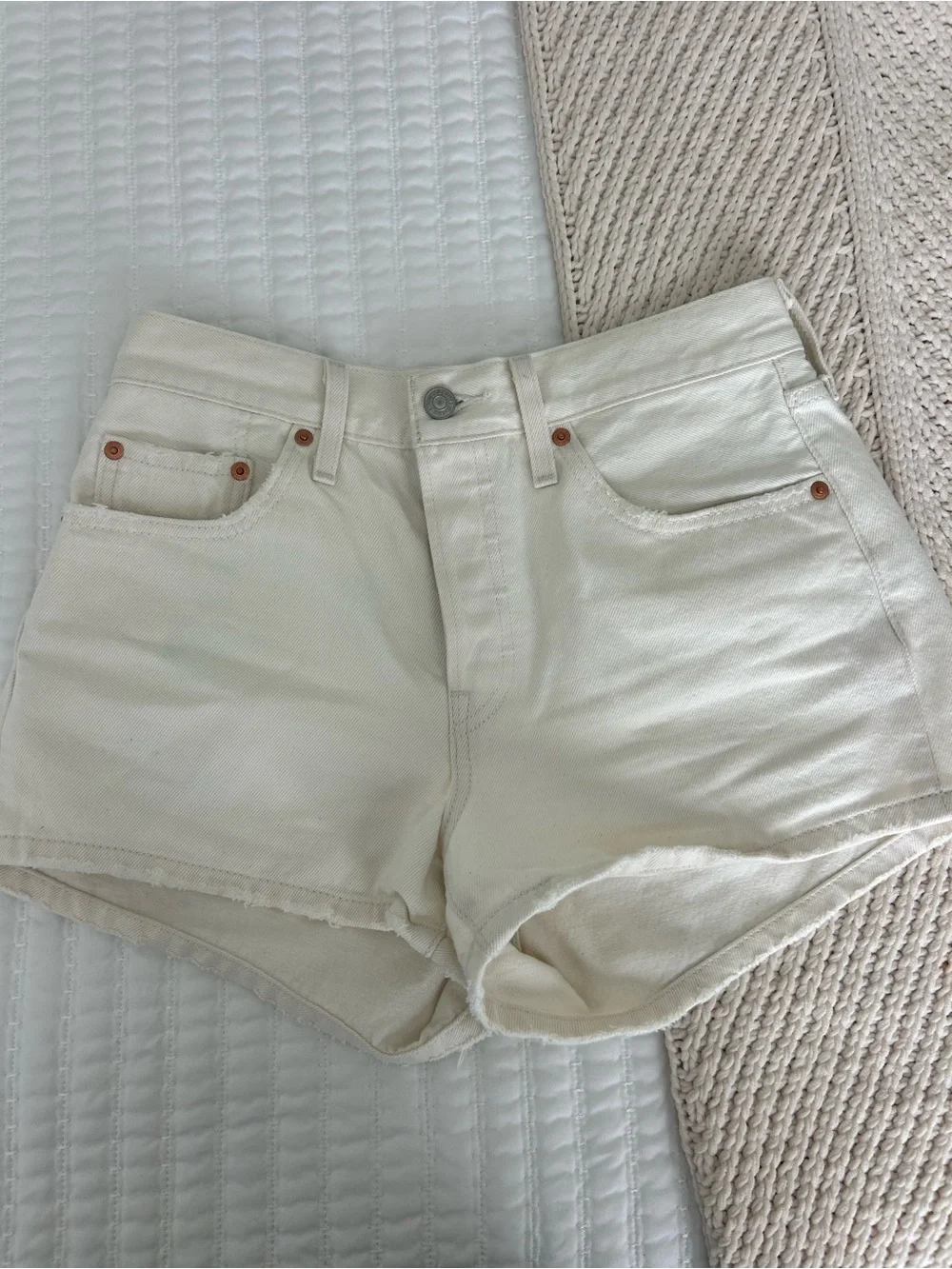 Levi’s White Denim Shorts 501